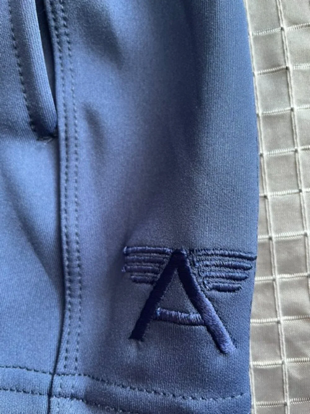 LASC swimsuit no liner pockets on the sides size M